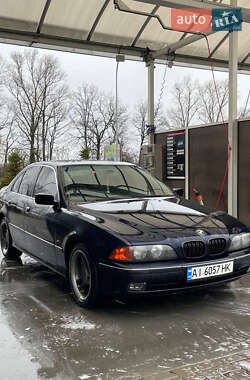 Седан BMW 5 Series 2000 в Кагарлику