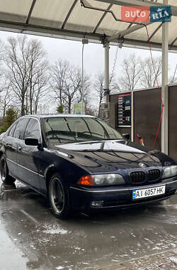Седан BMW 5 Series 2000 в 