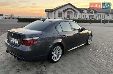 Седан BMW 5 Series 2009 в Іршаві