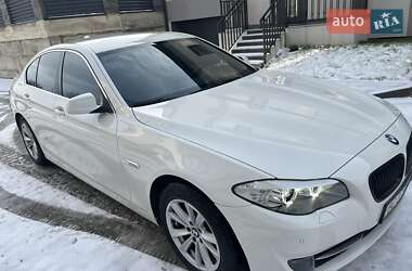 Седан BMW 5 Series 2012 в Львові