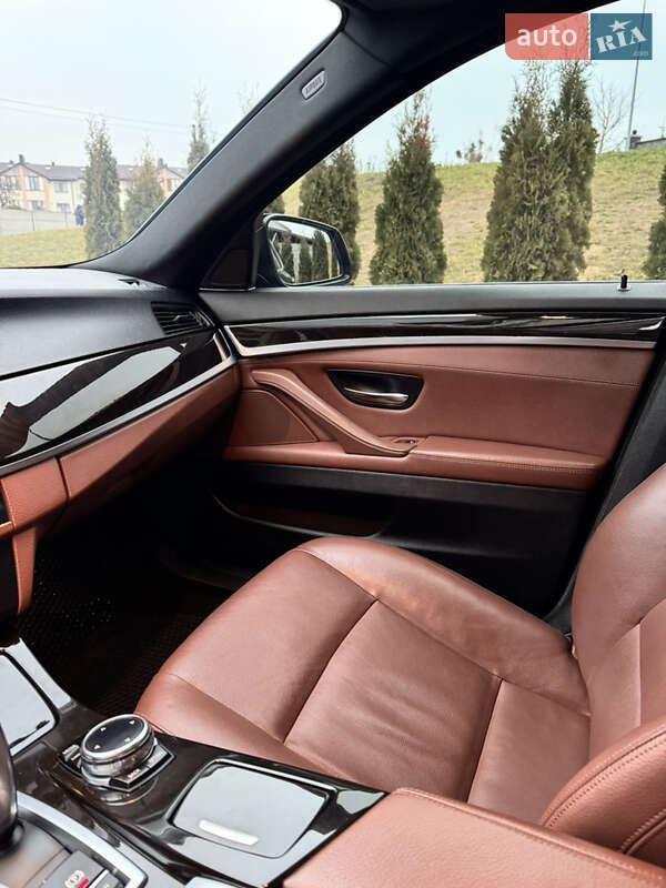 Седан BMW 5 Series 2014 в Києві фото 27 Седан BMW 5 Series 2014 в Києві