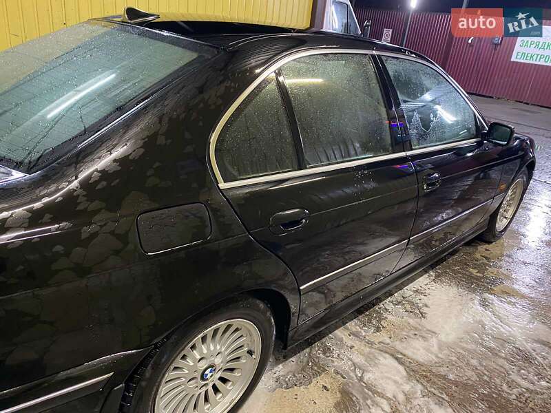 Седан BMW 5 Series 1997 в Володимирі