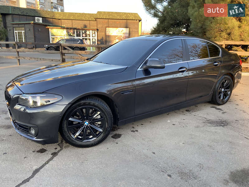 Седан BMW 5 Series 2015 в Кропивницькому