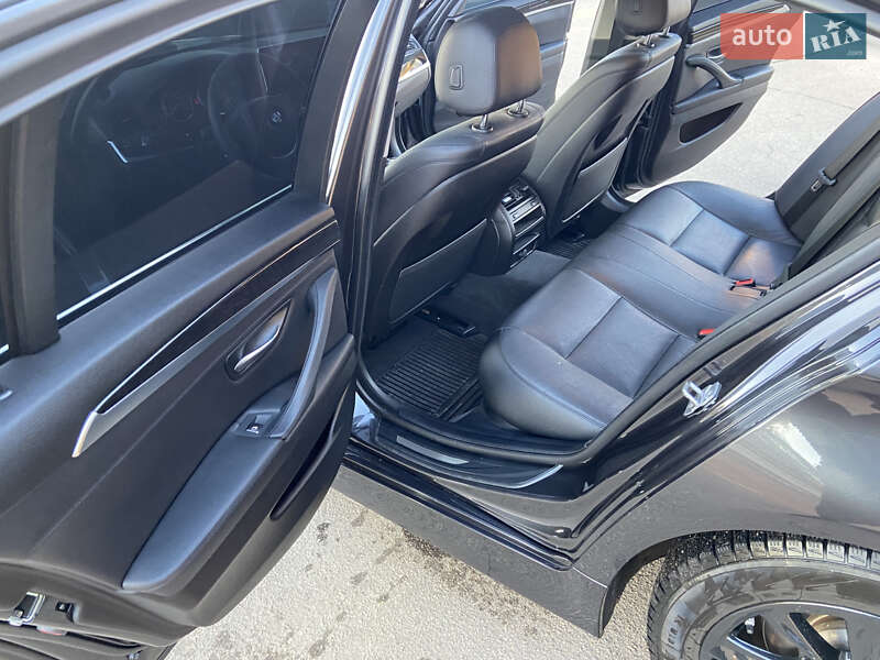 Седан BMW 5 Series 2015 в Кропивницькому