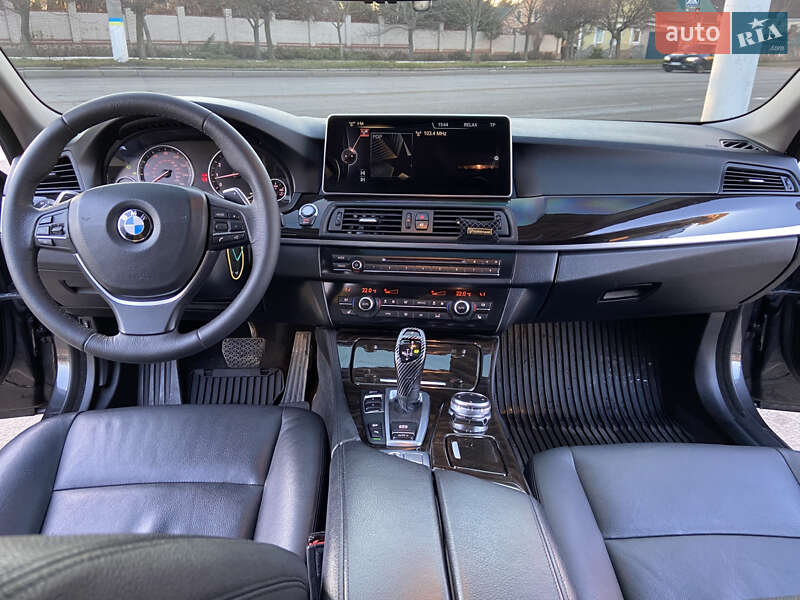 Седан BMW 5 Series 2015 в Кропивницькому