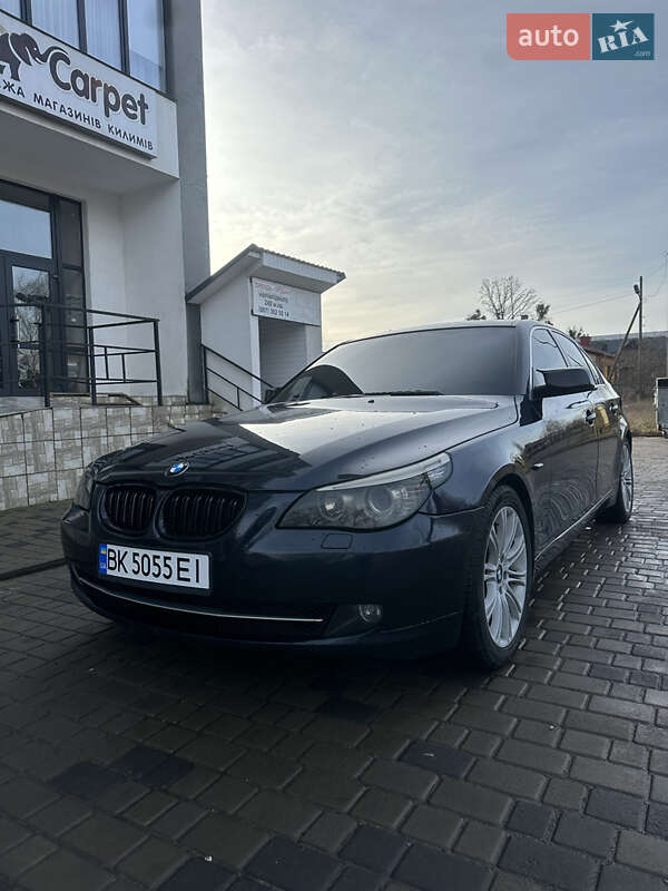 Седан BMW 5 Series 2008 в Березному