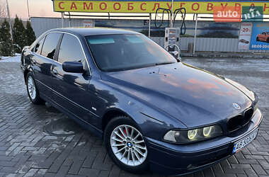 Седан BMW 5 Series 2003 в Гайсину