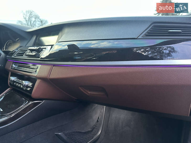 Седан BMW 5 Series 2012 в Черновцах