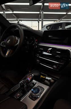 Седан BMW 5 Series 2017 в 