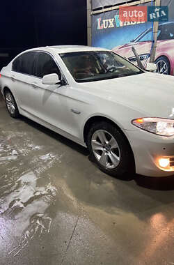 Седан BMW 5 Series 2011 в 