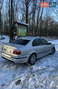 Седан BMW 5 Series 2002 в Попільні