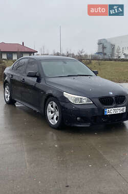 Седан BMW 5 Series 2004 в Коростені