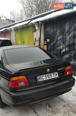 Седан BMW 5 Series 2001 в Львові