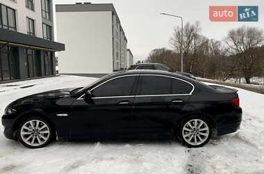 Седан BMW 5 Series 2012 в Новояворівську