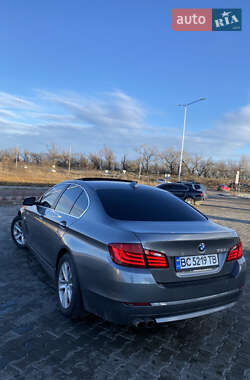 Седан BMW 5 Series 2011 в Стрию