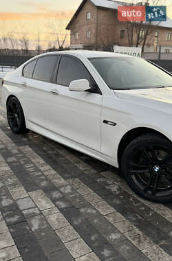 Седан BMW 5 Series 2012 в 