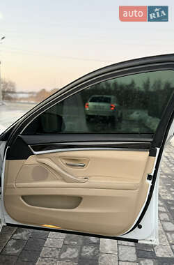 Седан BMW 5 Series 2012 в 