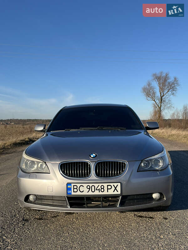 Седан BMW 5 Series 2006 в Великих Мостах