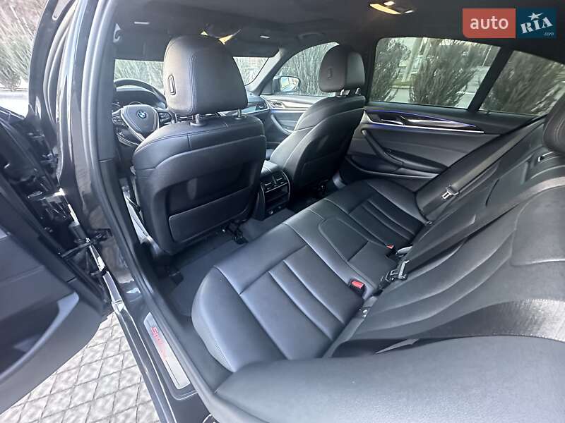Седан BMW 5 Series 2019 в Полтаві