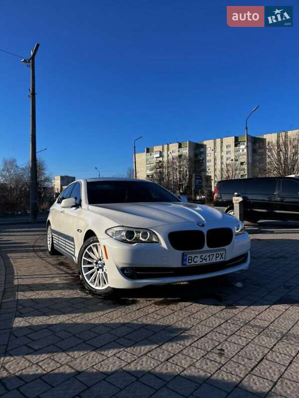 Седан BMW 5 Series 2012 в Дрогобыче