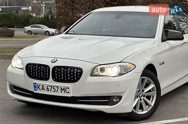 Седан BMW 5 Series 2010 в 