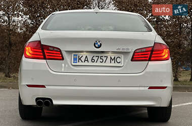 Седан BMW 5 Series 2010 в 