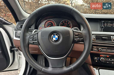 Седан BMW 5 Series 2010 в 
