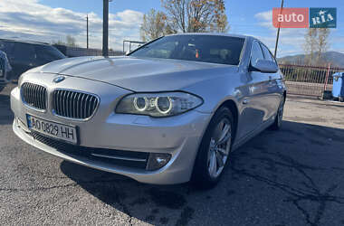 Седан BMW 5 Series 2011 в Хусте