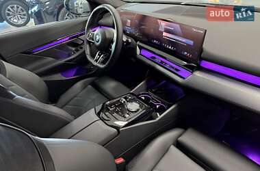 Седан BMW 5 Series 2023 в Тернополе