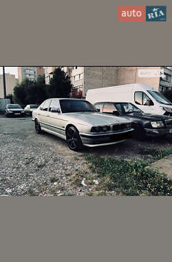 Седан BMW 5 Series 1995 в Кропивницькому