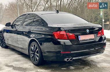 Седан BMW 5 Series 2015 в Новояворівську