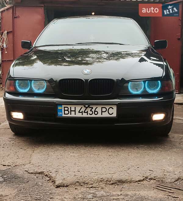Седан BMW 5 Series 2000 в Одесі