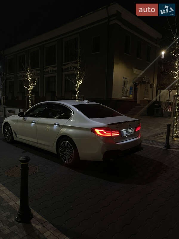 Седан BMW 5 Series 2017 в Киеве