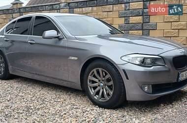 Седан BMW 5 Series 2012 в Березному