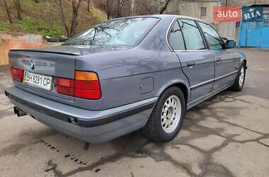 Седан BMW 5 Series 1990 в Одесі