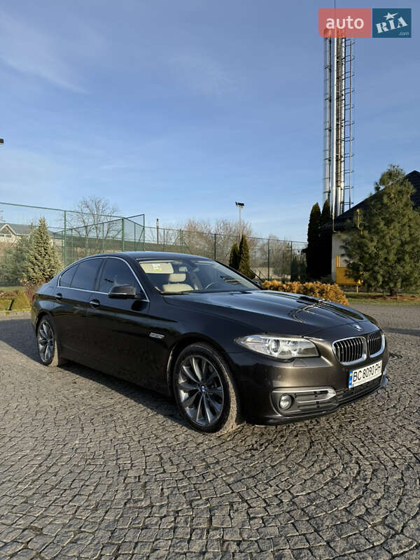 Седан BMW 5 Series 2013 в Львові