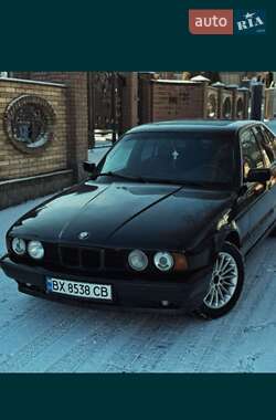 Седан BMW 5 Series 1991 в Заставній