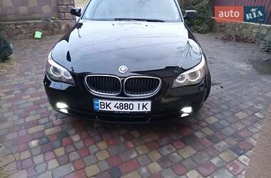 Седан BMW 5 Series 2005 в Вараші