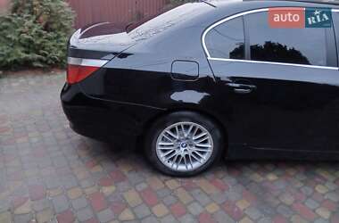 Седан BMW 5 Series 2005 в Вараші