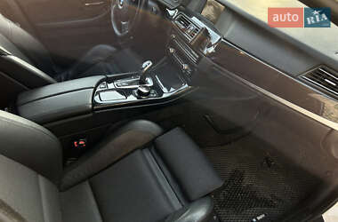 Седан BMW 5 Series 2012 в 