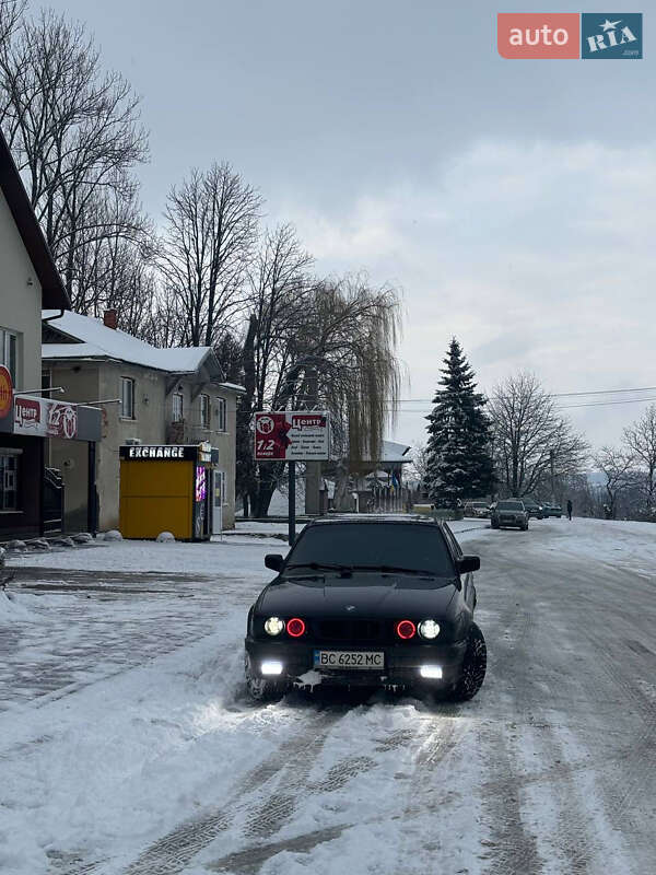 Седан BMW 5 Series 1995 в Косові