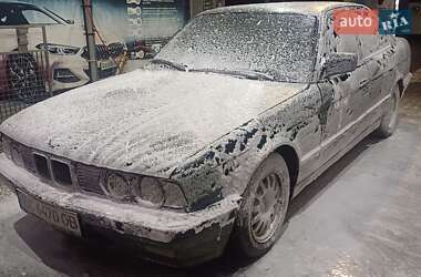 Седан BMW 5 Series 1992 в Львові