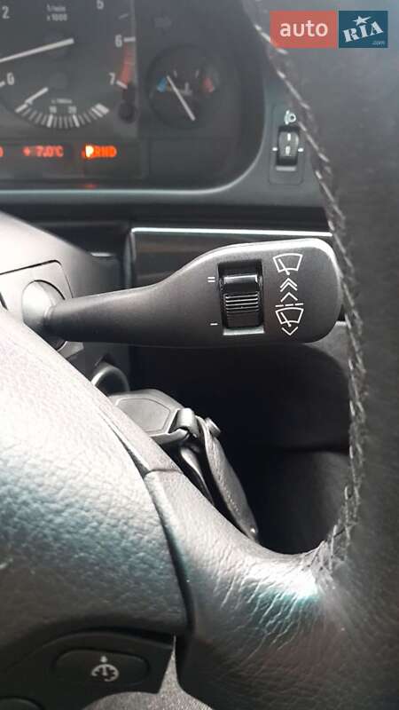 Седан BMW 5 Series 2002 в Киеве фото 10 Седан BMW 5 Series 2002 в Киеве