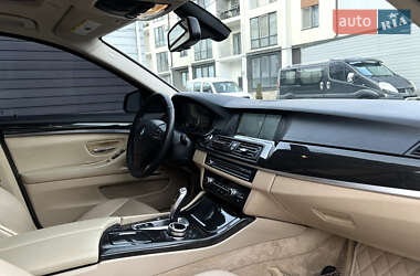 Седан BMW 5 Series 2012 в Чернівцях