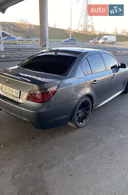 Седан BMW 5 Series 2004 в Одессе