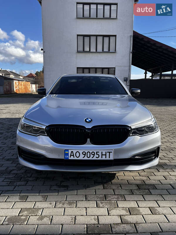 BMW 5 Series 2019