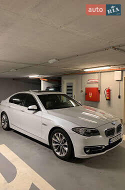 Седан BMW 5 Series 2015 в 