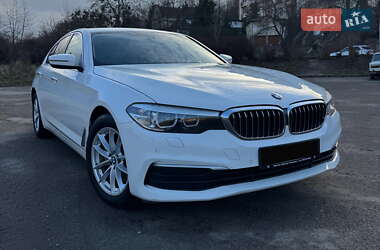 Седан BMW 5 Series 2017 в 