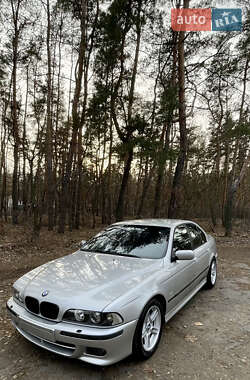 Седан BMW 5 Series 2000 в Харкові