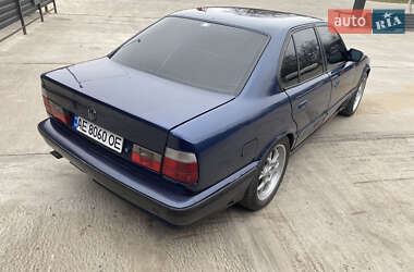 Седан BMW 5 Series 1991 в Запоріжжі